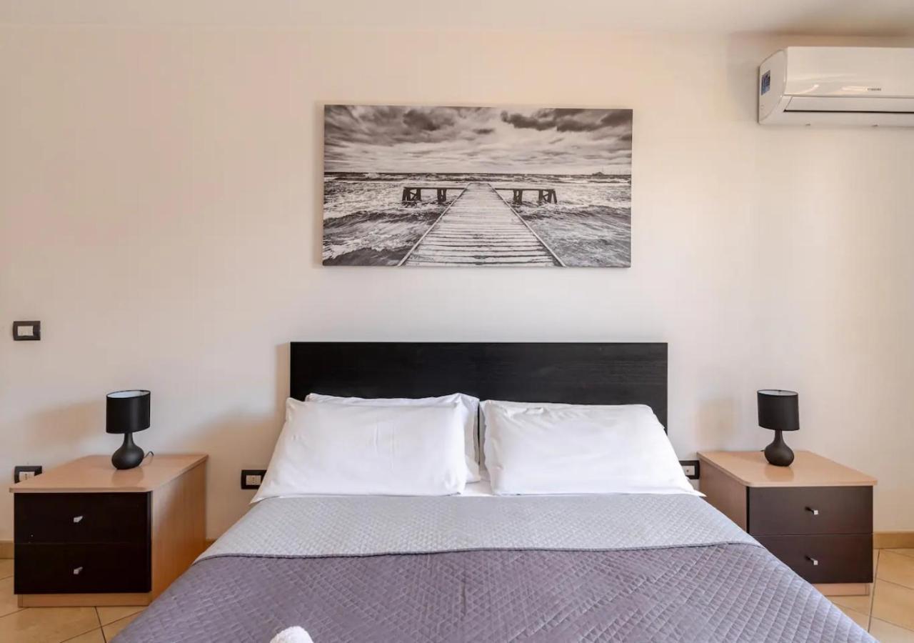 Garden Villa - Free Parking, Wi-Fi E Netflix Фьюмичино Экстерьер фото